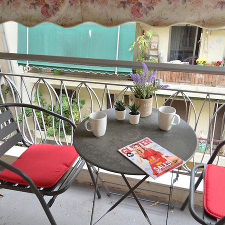 Niovis, A Nice And Cozy Apartment Atenas Exterior foto