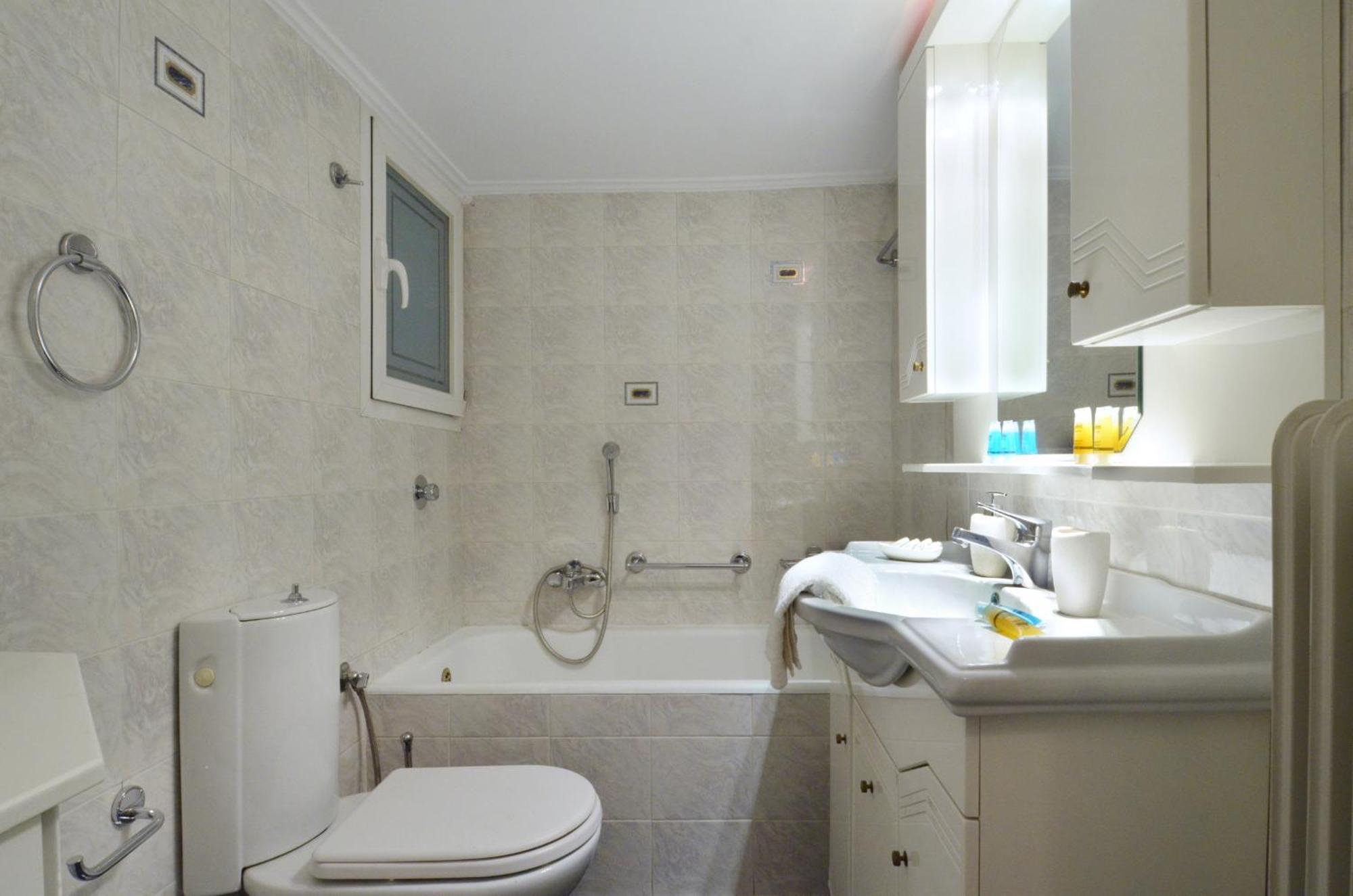 Niovis, A Nice And Cozy Apartment Atenas Exterior foto